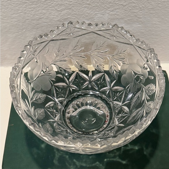 Vintage 24% Lead Crystal Lausitzer Bowl/Vase with Etched Roses & Leaves - Picture 6 of 9